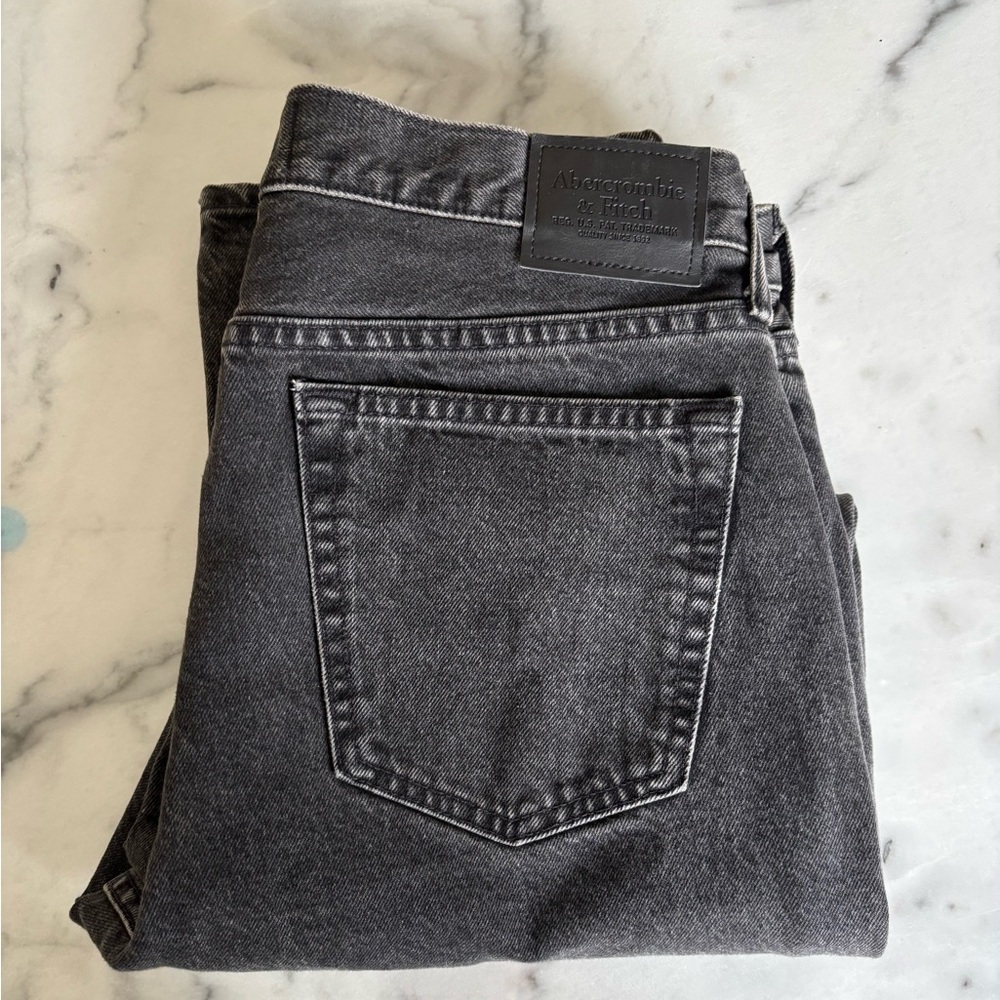 Abercrombie & Fitch 90s Loose Jeans | Size 32x32